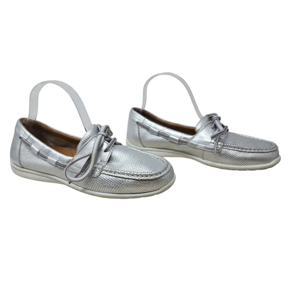 Clarks Boat Shoe 7.5 Wom Cliffrose Silver Metallic Perforated Leather ExtraLight
